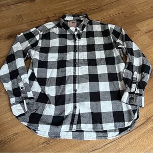 SO® Women’s Black & White Plaid Button-Down Shirt | Size Medium | 100% Cotton